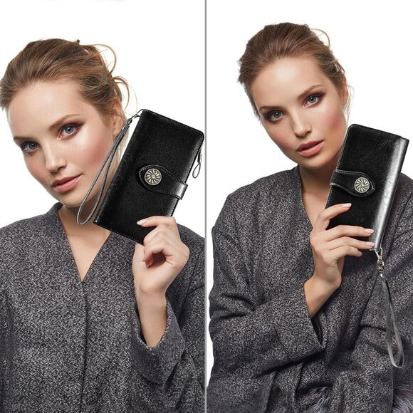 Elegant Black Leather Wristlet - Picture 5 of 6